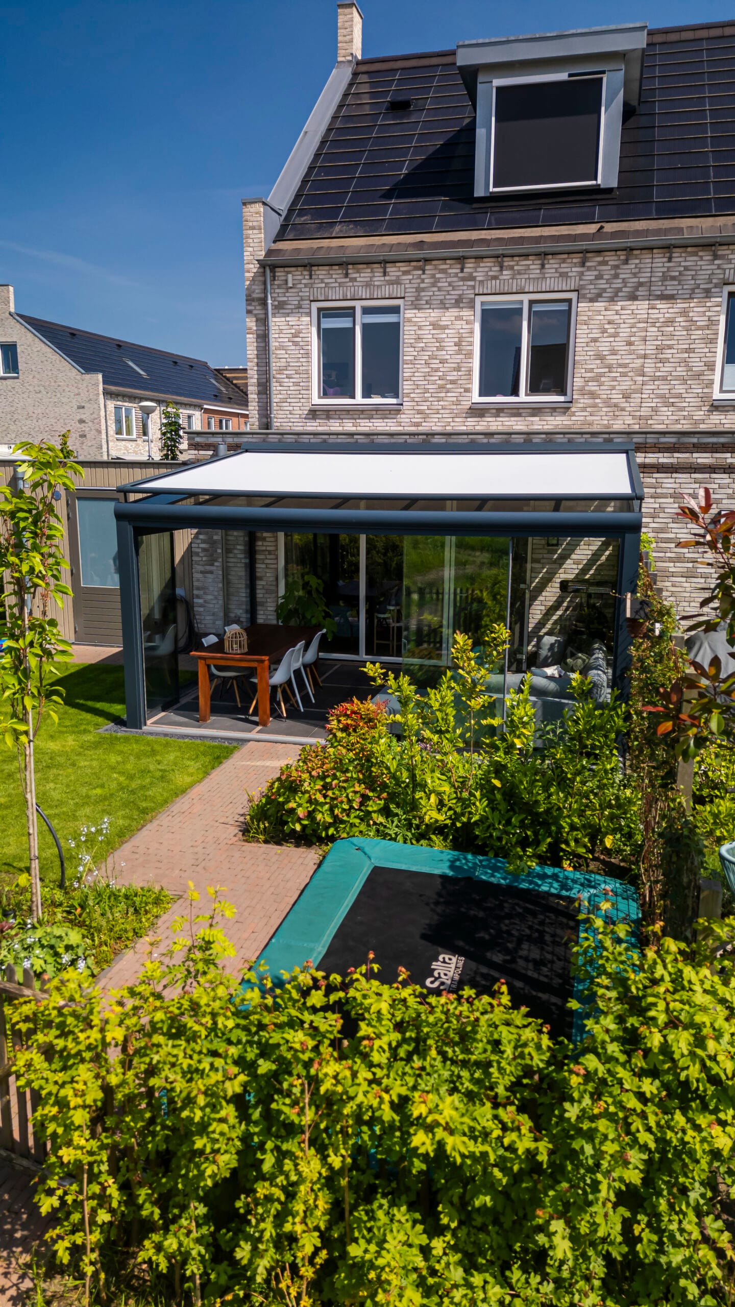 Glazen tuinkamer laten plaatsen door MB Veranda Glazen tuinkamer laten plaatsen door MB Veranda