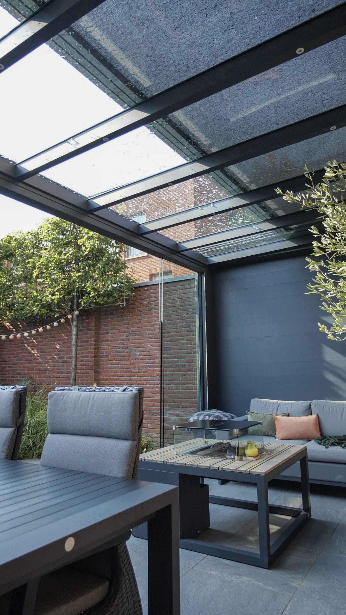Cube Eindhoven, montage door MB Veranda 19 Uw overkapping verwarmen 4