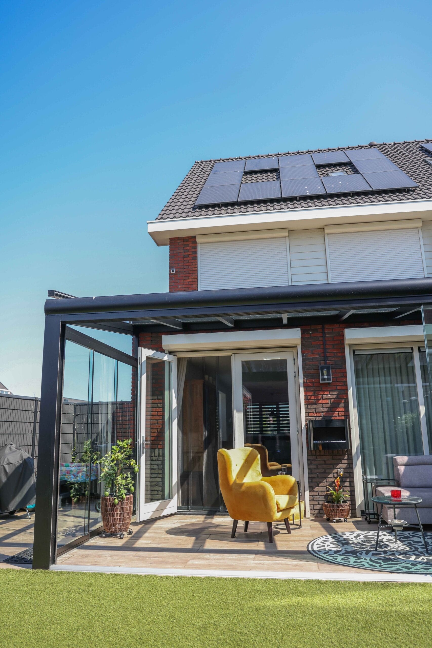 Tuinkamer met glazen schuifwanden van MB Veranda 5 - kopie Tuinkamer in Rotterdam 1