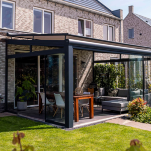 MB-Solid-tuinkamer-met-zonwering-MB-Veranda-Deventer