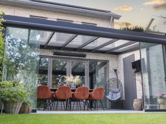 Een veranda in Apeldoorn, geplaatst door aluminium expert MB Veranda Een veranda in Apeldoorn, geplaatst door aluminium expert MB Veranda