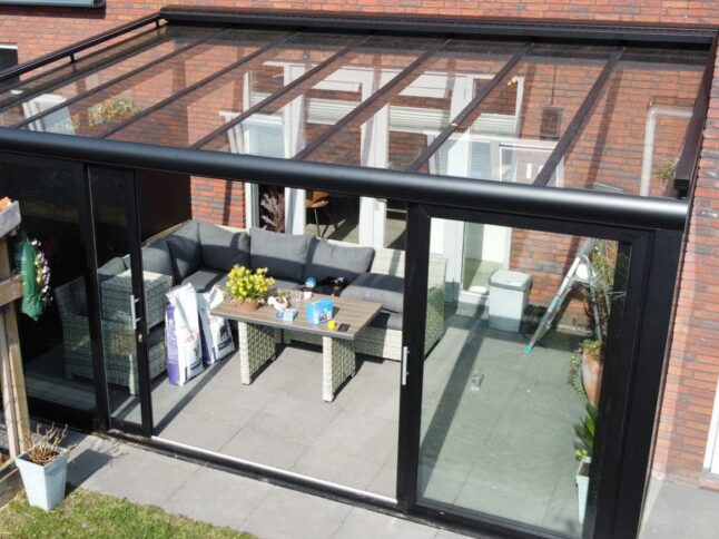 Glazen tuinkamer Glazen tuinkamer